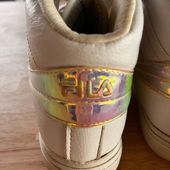 Fila hightop, tennis shoes - Picture 4 of 9